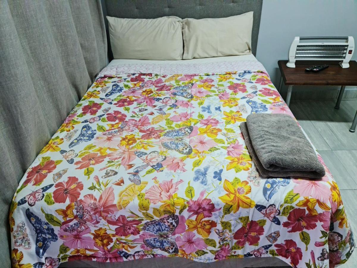 Hasate Guest House 10 Florence Street Oakdale Belliville 7530 Cape Town South African ภายนอก รูปภาพ