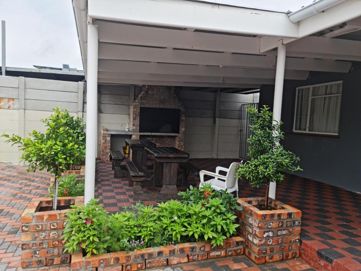 Hasate Guest House 10 Florence Street Oakdale Belliville 7530 Cape Town South African ภายนอก รูปภาพ