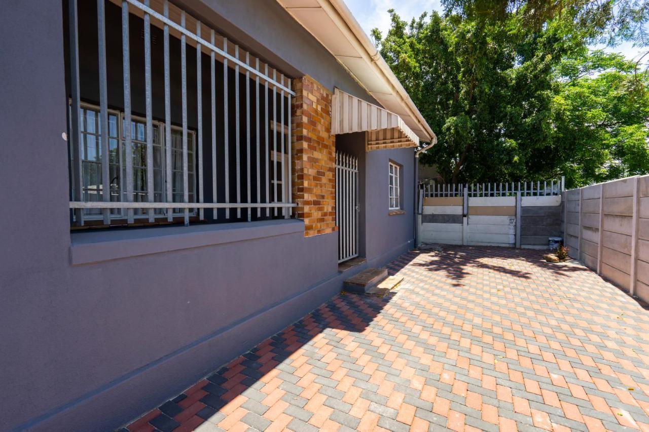 Hasate Guest House 10 Florence Street Oakdale Belliville 7530 Cape Town South African ภายนอก รูปภาพ