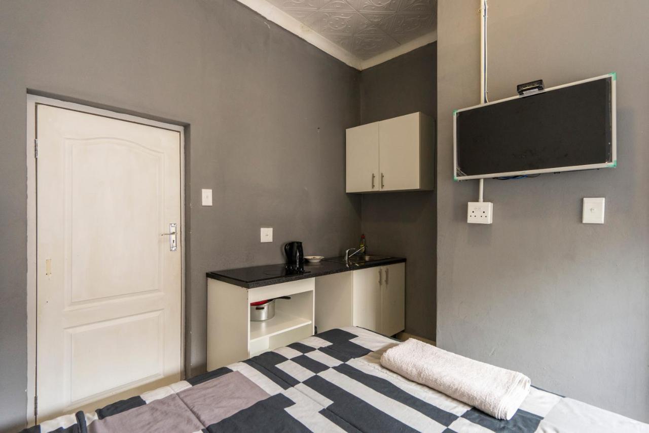 Hasate Guest House 10 Florence Street Oakdale Belliville 7530 Cape Town South African ภายนอก รูปภาพ