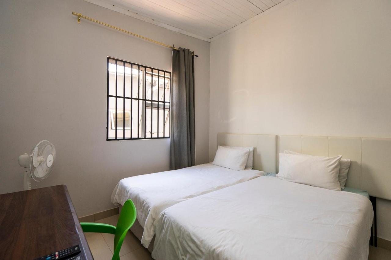 Hasate Guest House 10 Florence Street Oakdale Belliville 7530 Cape Town South African ภายนอก รูปภาพ